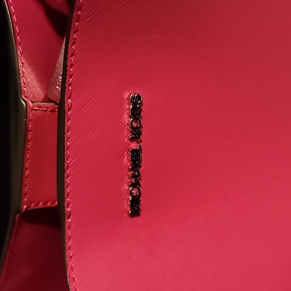 Michael Kors Pink Shoulder Bag - Picture 5 of 6